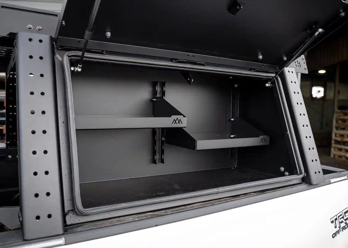Adjustable shelves
