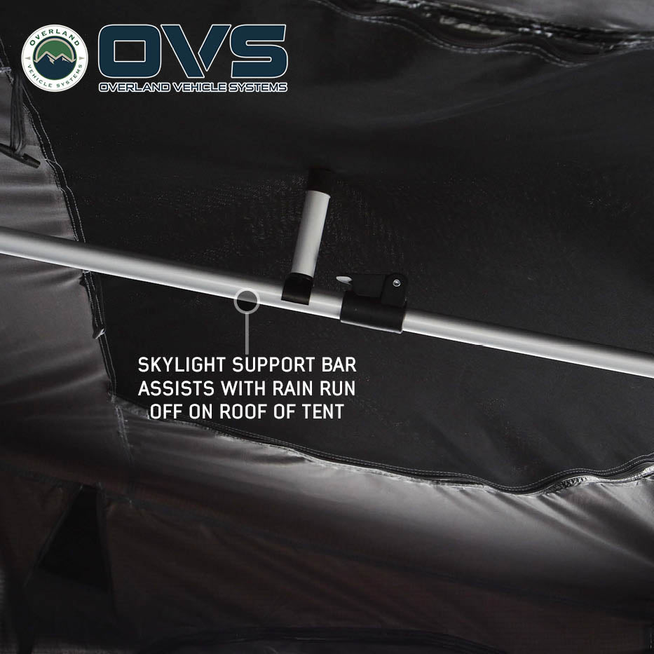 SKYLIGHT + SUPPORT BAR